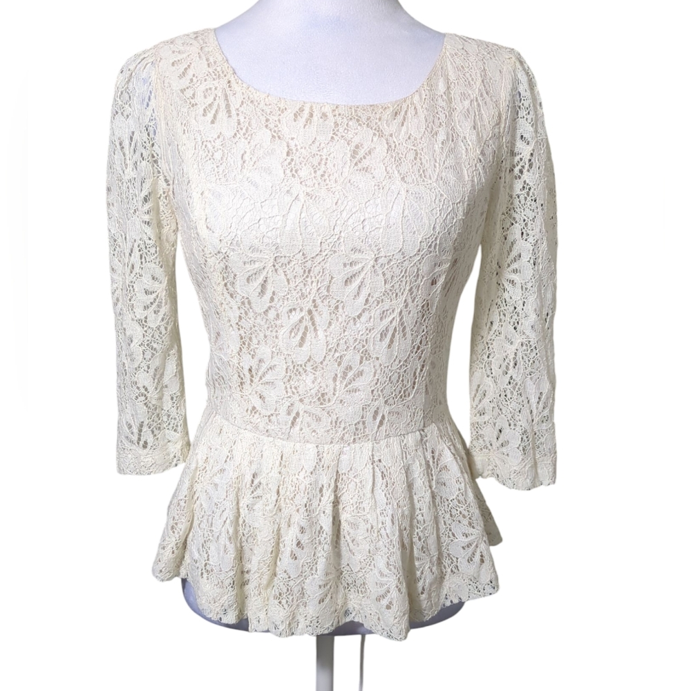 Alythea Top Elegant Cream Lace Peplum Top Size S